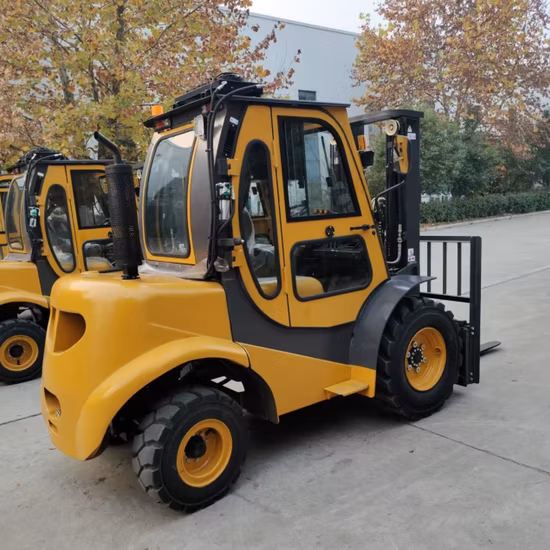 ロイヤル4WDとEU Vを備えた高品質3トン不整地フォークリフト